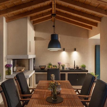 Villa Bora With Sauna And Heated Pool Vele Mune Bagian luar foto